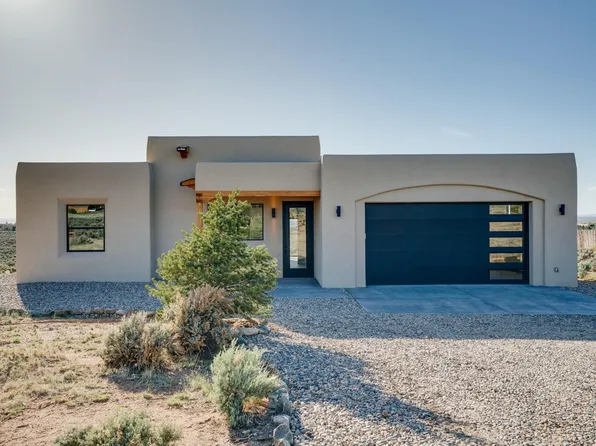 22 La Guardia, Ranchos de Taos, NM 87557