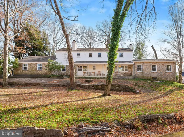 574 Green Valley Rd, Langhorne, PA 19047