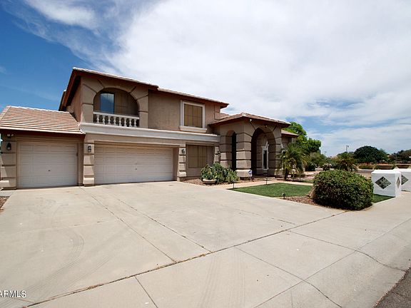 2nd image of 1490 E CRESCENT Way