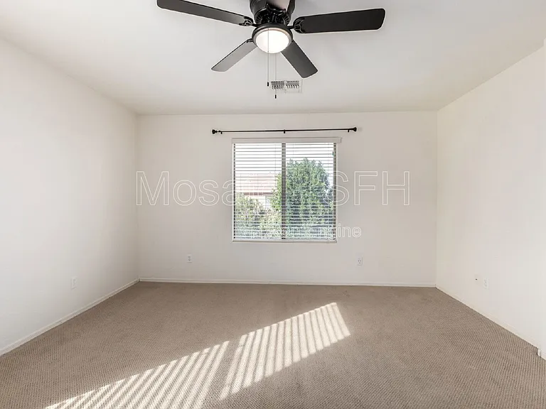 2656 E Boston St — Photo 17