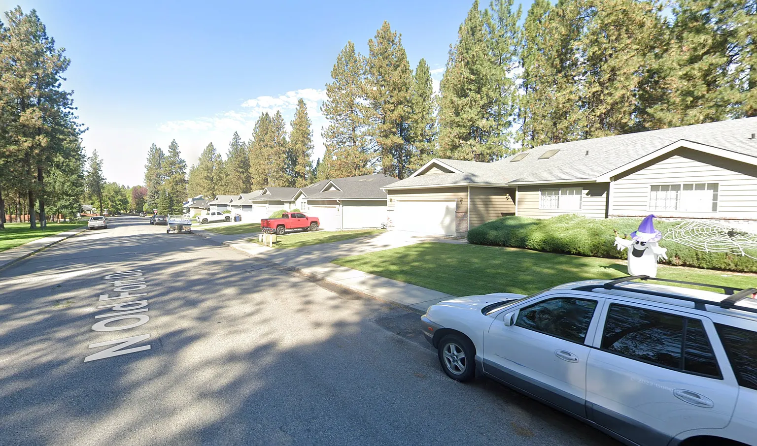 Charming 2 Bed, 2 Bath Duplex near Riverside State Park! — Photo 2