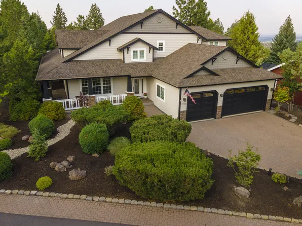 2976 NW Fairway Heights Dr, Bend, OR 97703