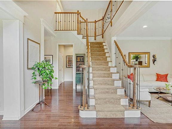 4th image of 71 Schweinberg Rose Dr