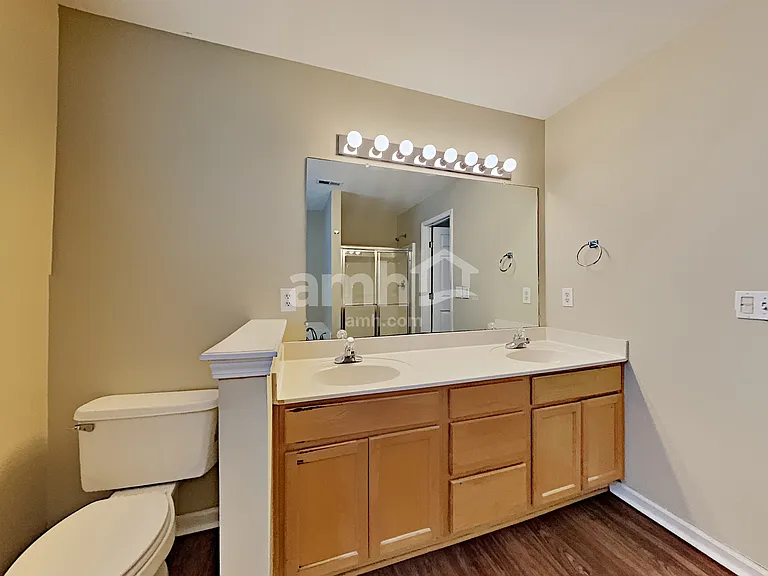 1209 Bending Creek Dr — Photo 11