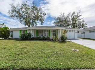 7818 Foxwood Dr, New Port Richey, FL 34653