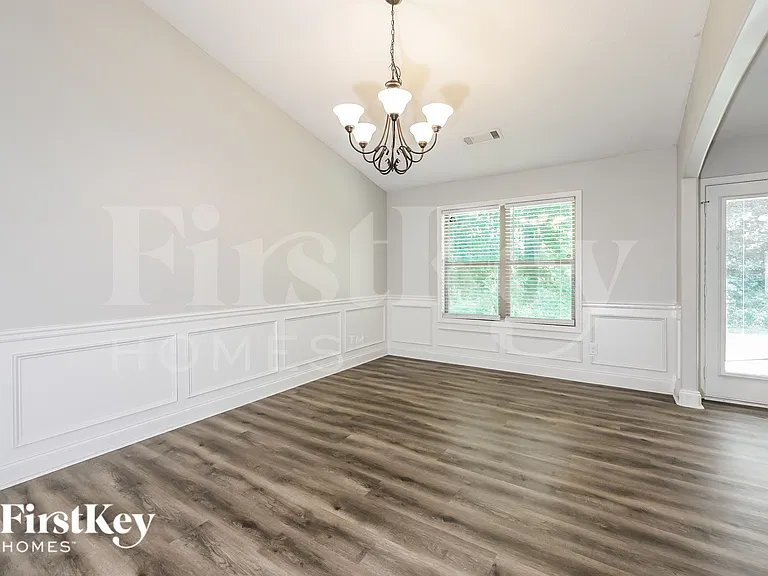 1553 Shoal Creek Dr — Photo 5