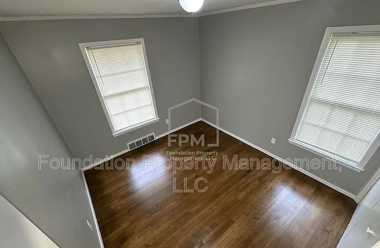 1617 Haywood Ave — Photo 13