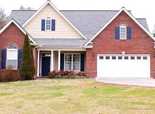 430 Merritt Rd, Maryville, TN 37804