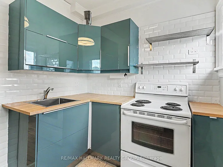1071 Gladstone Ave #3 — Photo 7