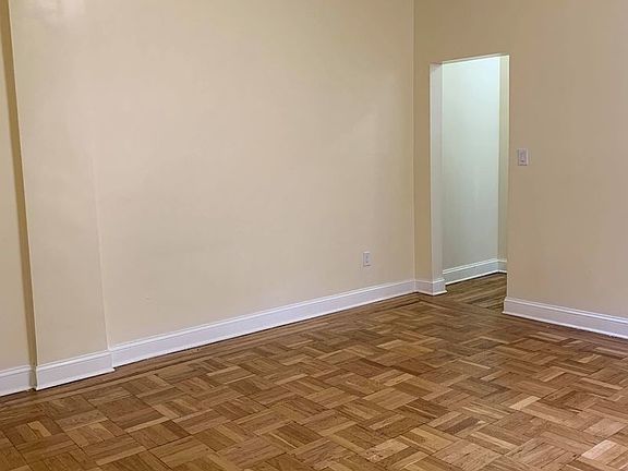 3rd image of 8609 Bay 16 St #A4