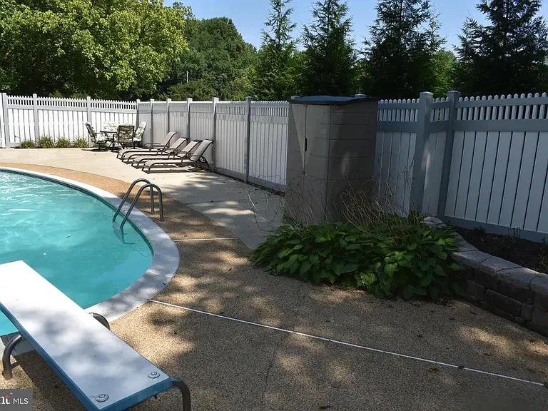 3160 Beards Point Rd #2 — Photo 4