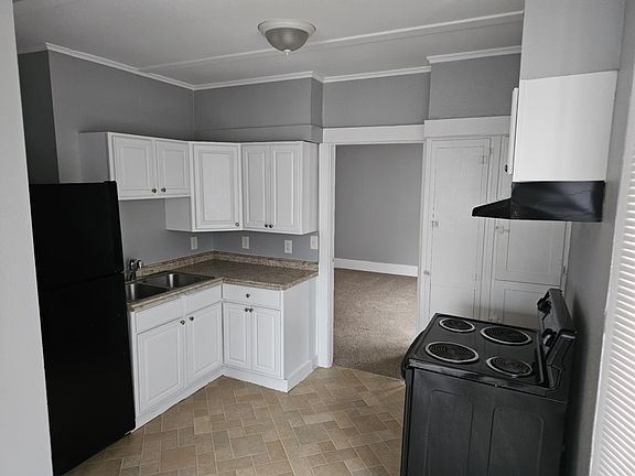 2nd image of 517 Emerson Ave #2