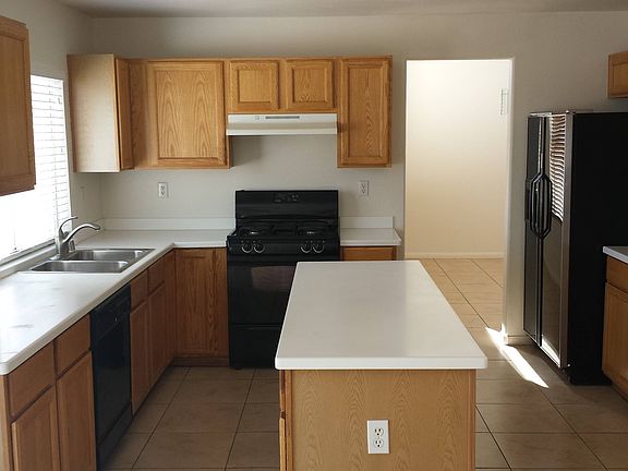 3rd image of 5387 Viridine Ct