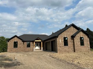 19400 Newburgh Rd, Livonia, MI 48152