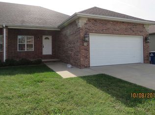 718 E Daniels St, Ozark, MO 65721