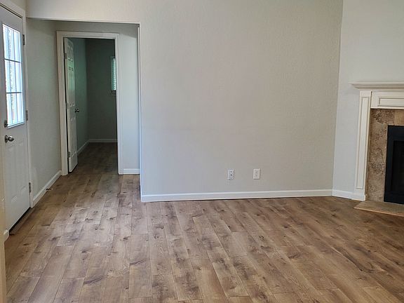 Rear bath and bedroom hall
