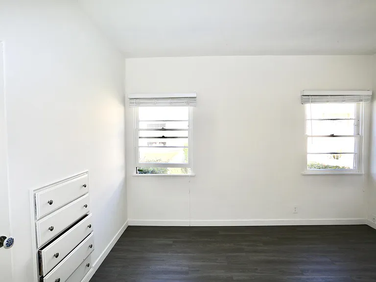 364 Cliff Dr #7 — Photo 9