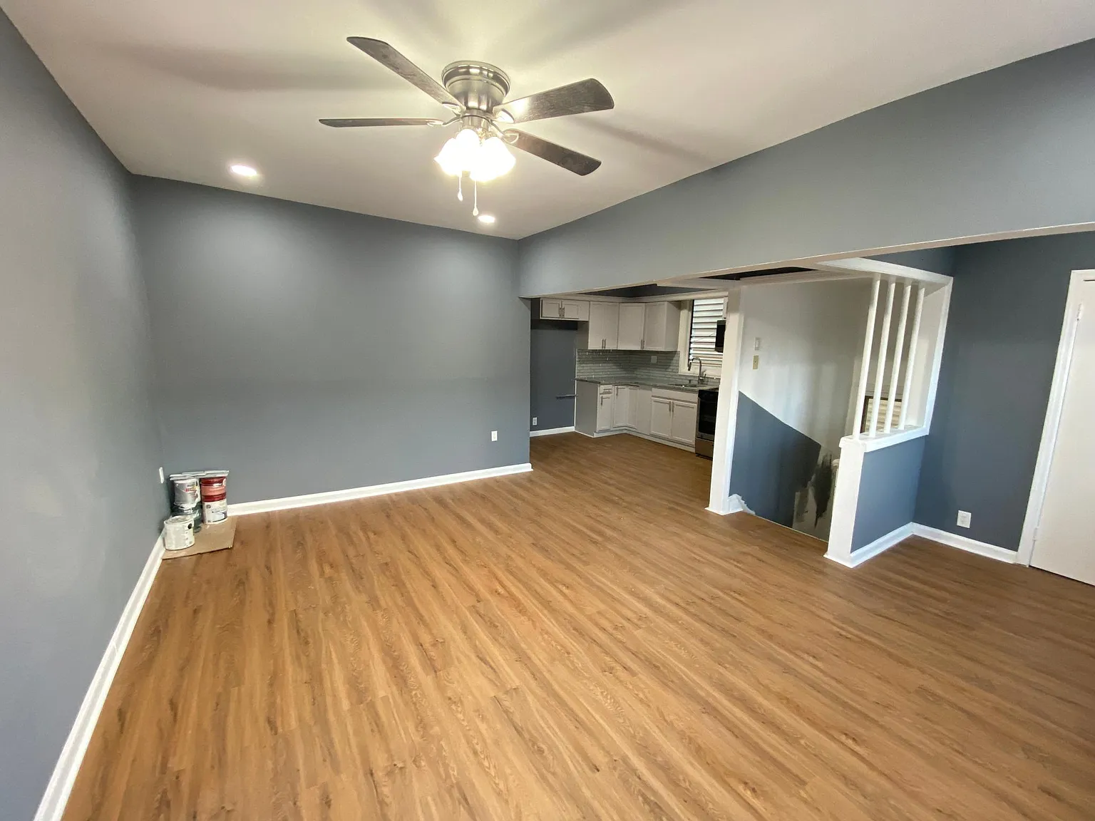 92 Romaine Ave — Photo 2