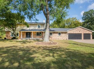 105 Elmhurst Ln, Riverdale, IA 52722