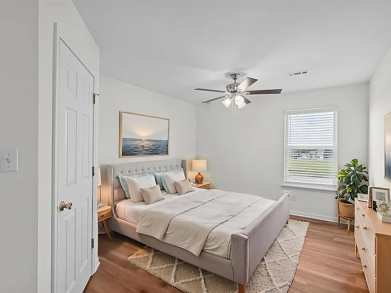 2409-2411 Northampton Dr. — Photo 26