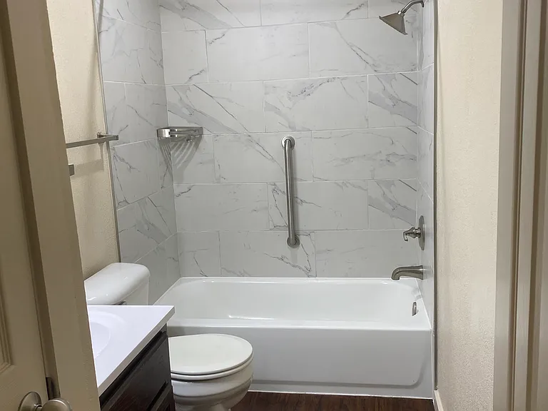 906 Frisco St #2 — Photo 3