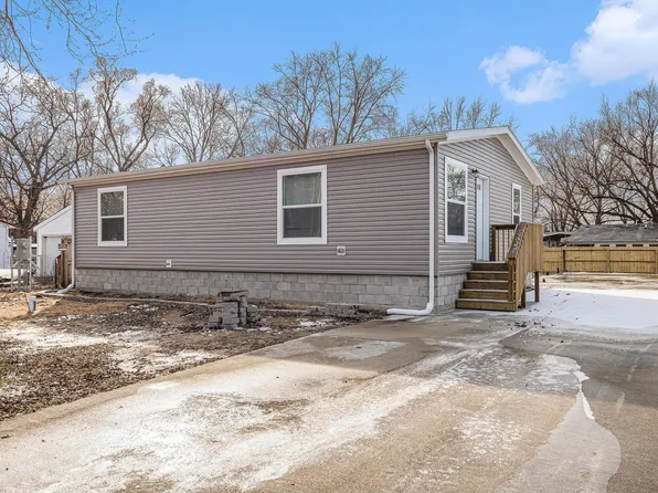 54151 Southwood Dr, Elkhart, IN 46514