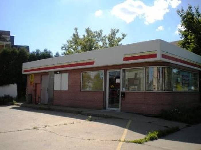 2nd image of 107 N Michael St