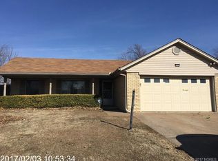9429 E 40th St S, Tulsa, OK 74145