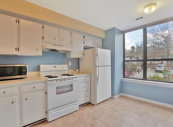 4th image of 2906 Woodbridge Crossing Dr #2906