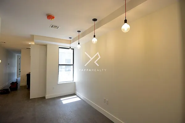 Rented by Yaffa Realty LLC | media 31