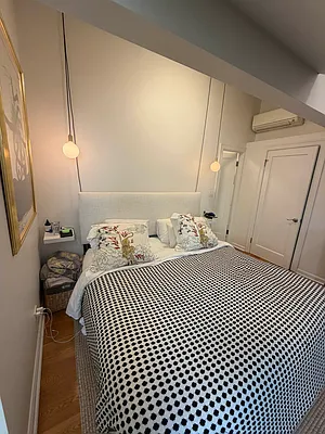 Bedroom, photo 1