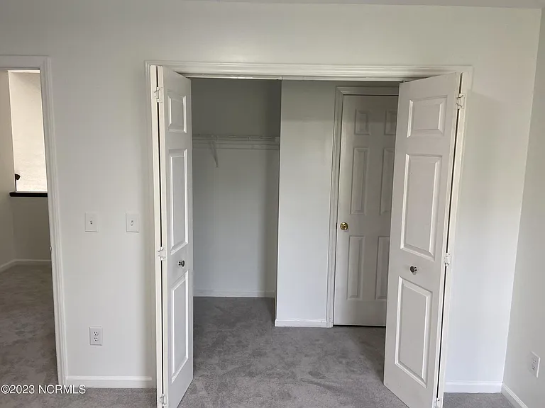 338 Emerald Cove Ct — Photo 27
