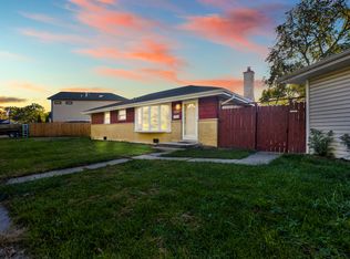 11257 S Pacific Dr, Worth, IL