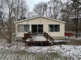 1285 Fenn Rd, Tallmadge, OH 44278