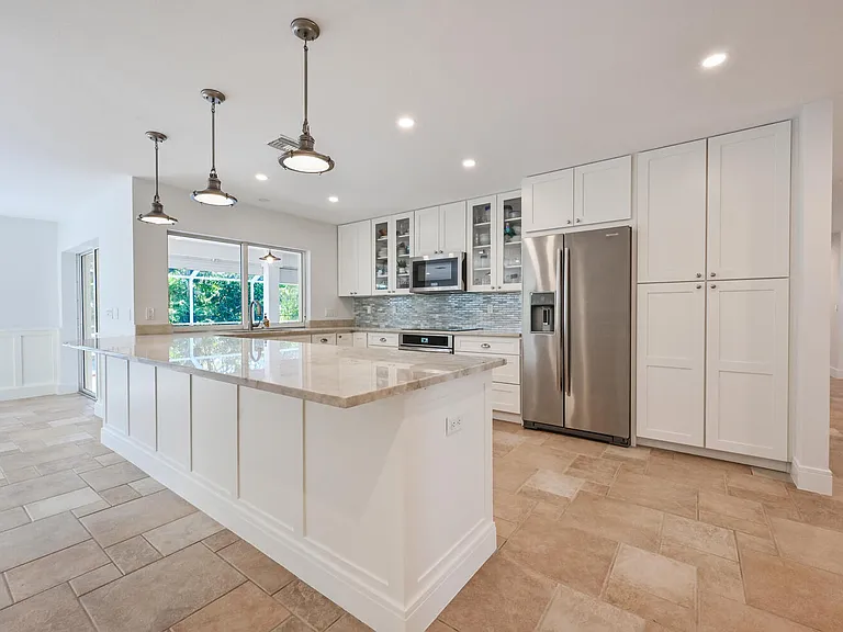 508 Devils Ln — Photo 10