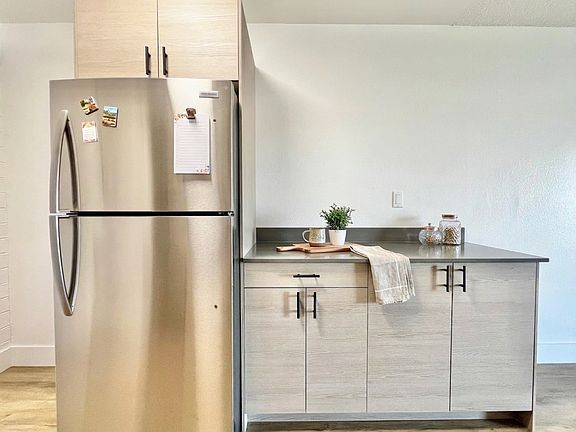 5th image of 4917 E Holly St APT 14