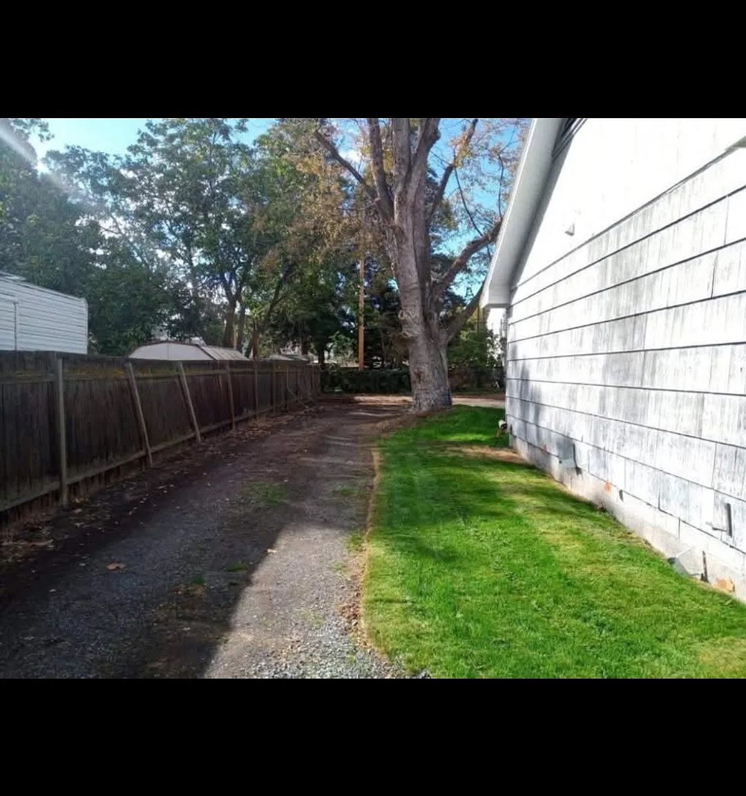 2 bed, 900 sqft, $1,600 — Photo 2