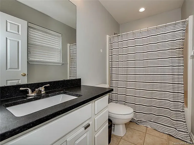 520 Patterson St — Photo 12