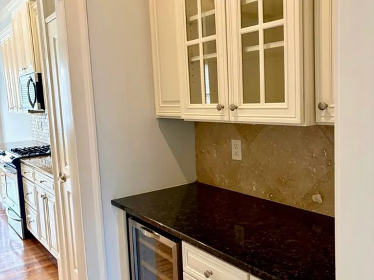 1043 Antioch Dr — Photo 12