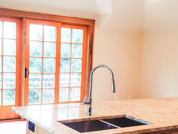 3rd image of 14B Langley Dr