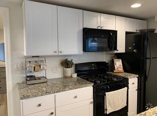 6600 W Devon Ave #GN, Chicago, IL 60631