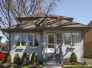 135 E Grantley Ave, Elmhurst, IL