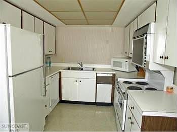4th image of 1400 Gulf Blvd APT 603