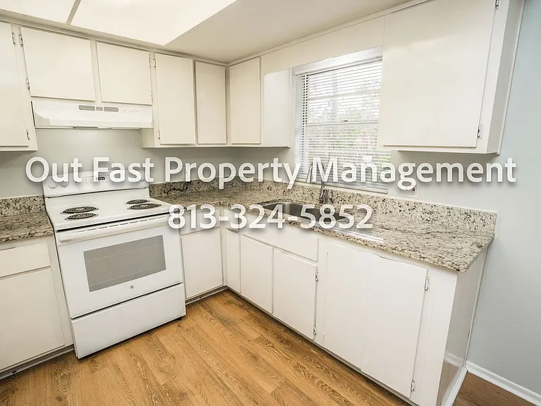 1273 Sylvia Ave — Photo 42