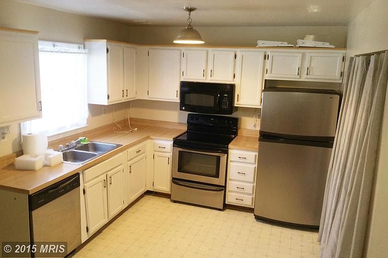 2nd image of 3931 Wintergreen Place