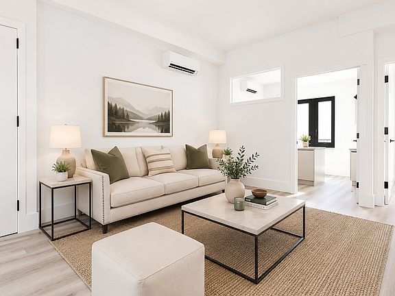 4th image of 1510 Gates Ave #1005