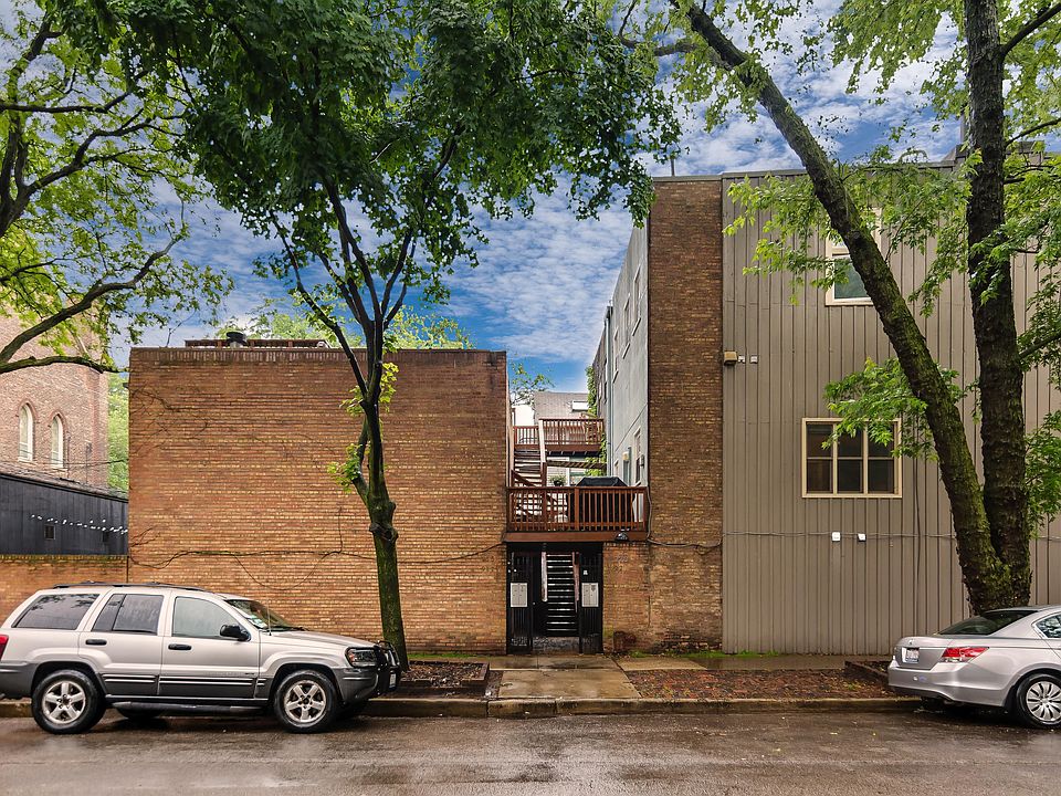 1st image of 915 W Dickens Ave