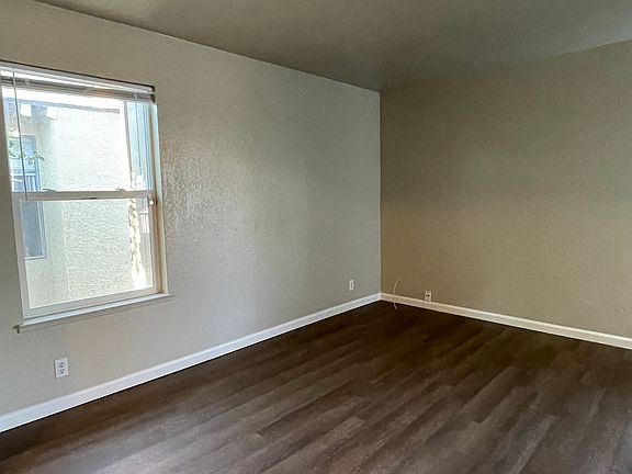 2nd image of 2518 Plantation Pl #2520