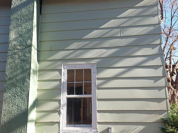 4th image of 234 E School St