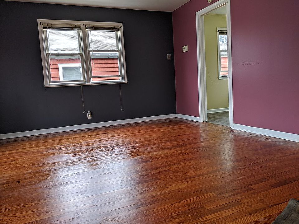 1st image of 1125 Woodbine Ave